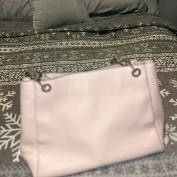 Bags - Picture 5 of 10